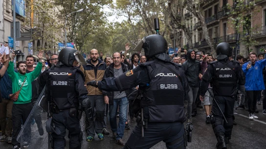 Agentes de la Policía, durante la jornada del 1-O Agentes de la Policía, durante la jornada del 1-O