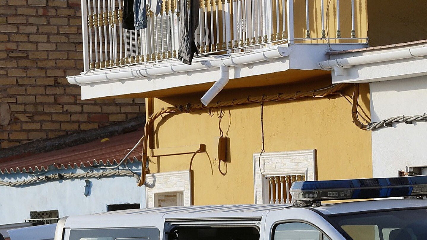 Vivienda donde aparecieron los tres cad&aacute;veres
