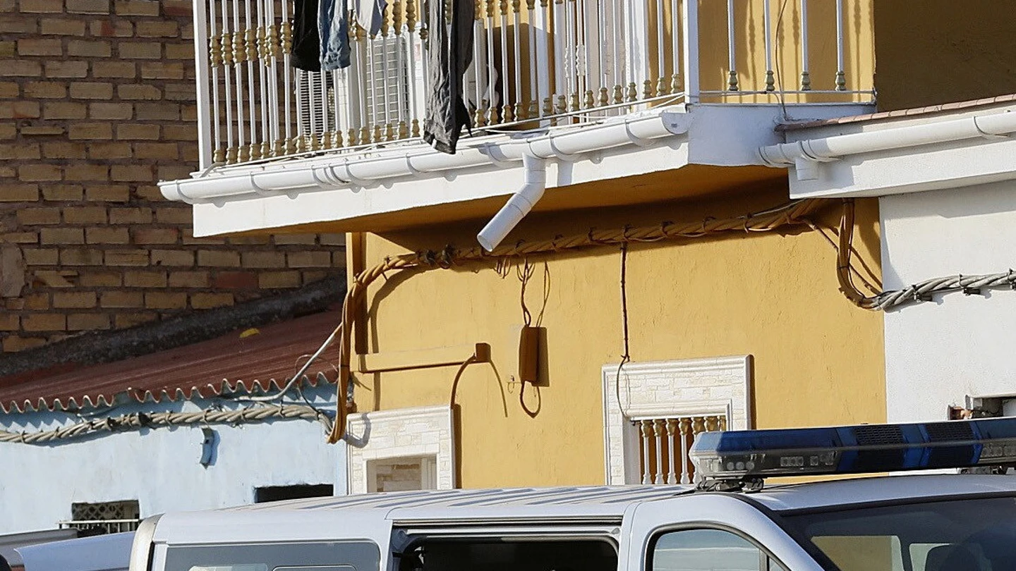 Vivienda donde aparecieron los tres cadáveres Vivienda donde aparecieron los tres cadáveres