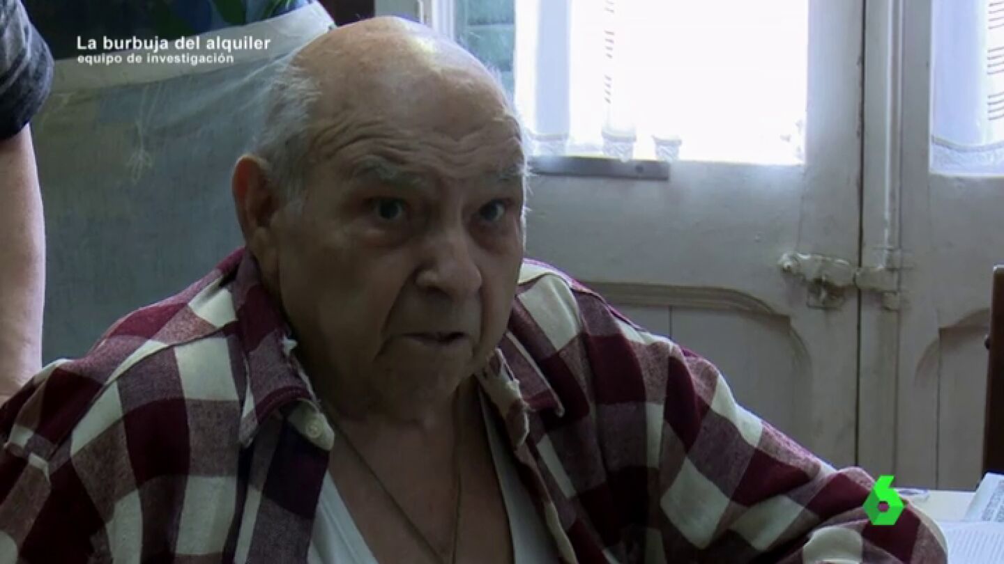 Un fondo buitre amenaza con echar de su casa a Lluis, de 88 a&ntilde;os: "Si tocan el ascensor no podr&eacute; salir"