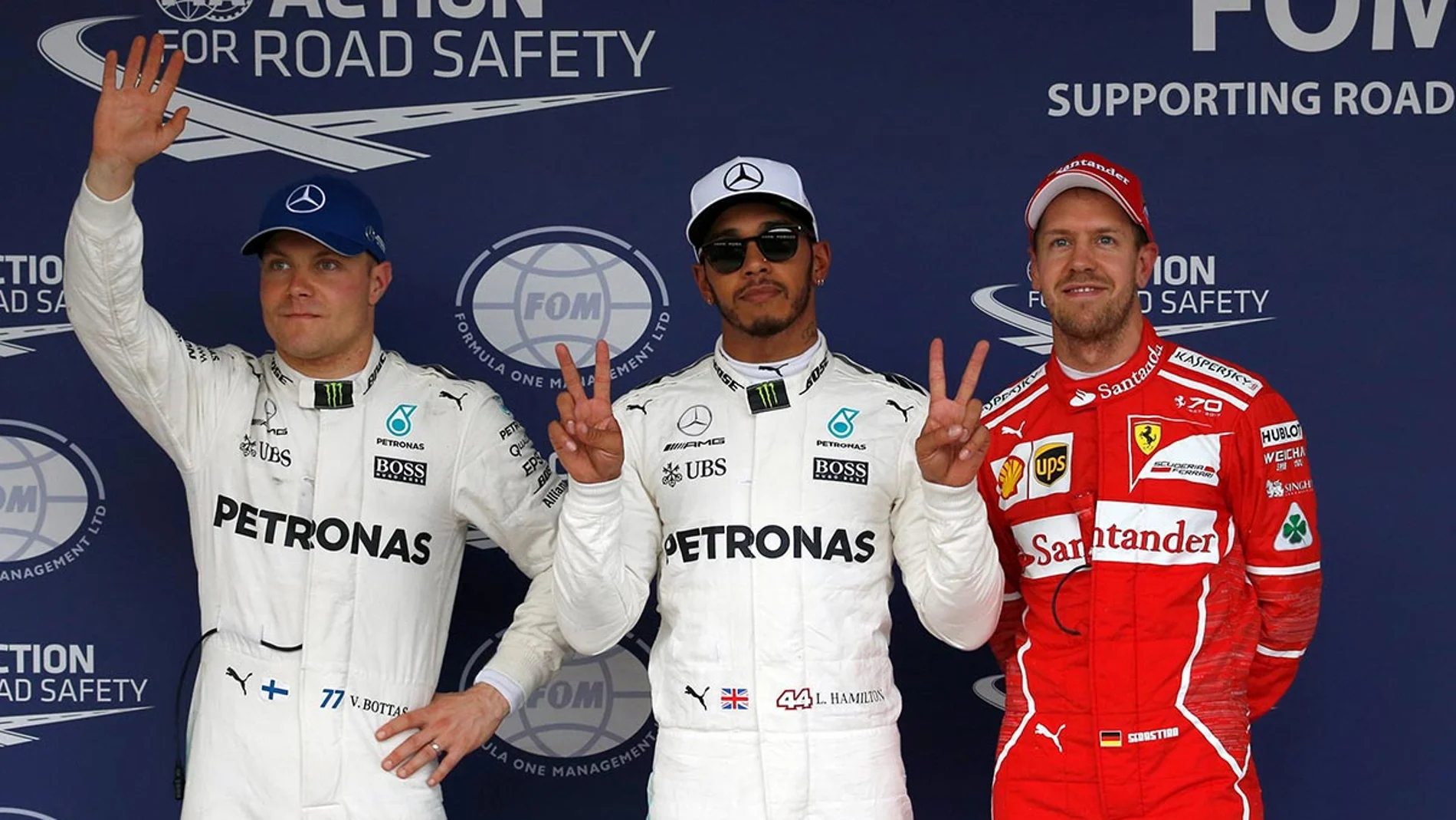 Hamilton, pole seguido de Bottas y Vettel