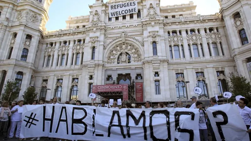 Vista de los participantes en la manifestación convocada por la plataforma 'Hablamos?'