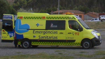 Ambulancia de los servicios de Emergencias de Castilla y León