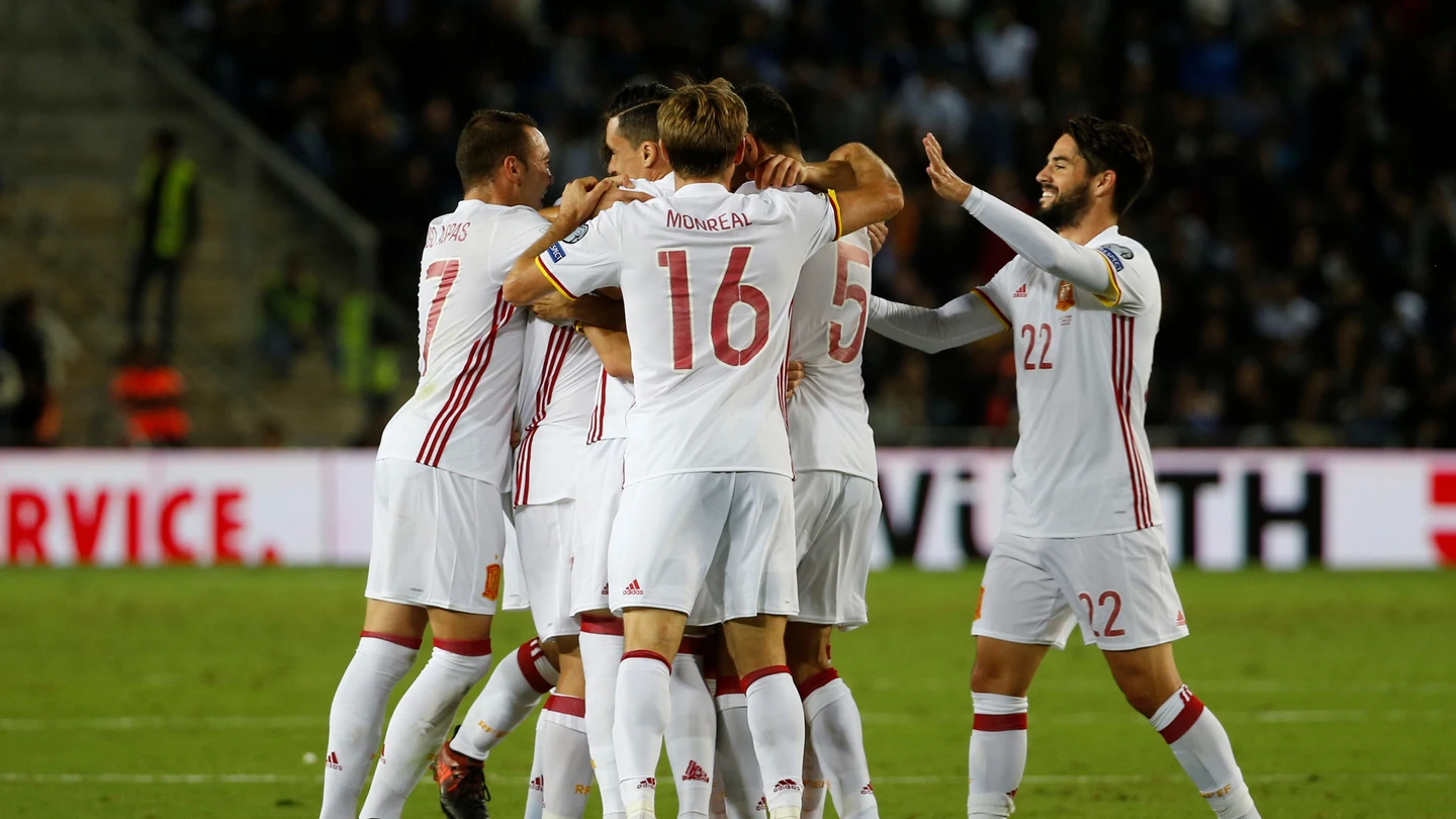 España celebra el gol de Illarramendi en Israel España celebra el gol de Illarramendi en Israel