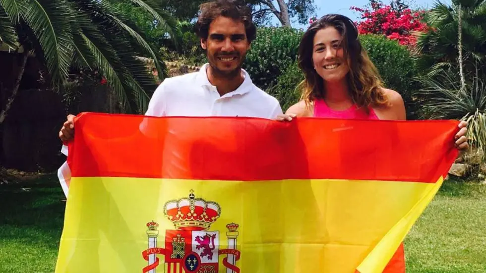 Muguruza y Nadal posaron con la bandera de España en el US Open