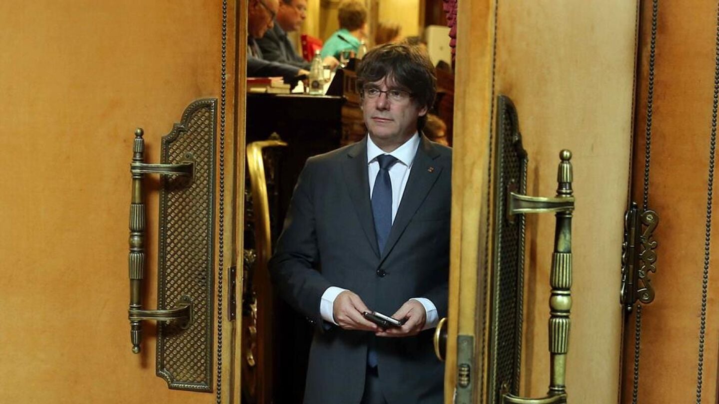 Carles Puigdemont en el Parlament (Archivo)