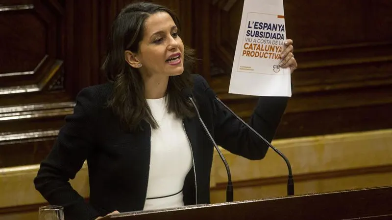 Inés Arrimadas responde a Puigdemont en el Parlament
