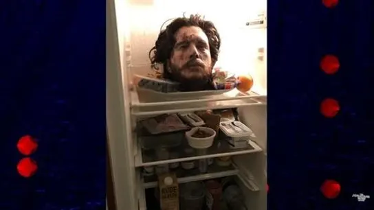 La cabeza que colocó Kit Harington en la nevera La cabeza que colocó Kit Harington en la nevera