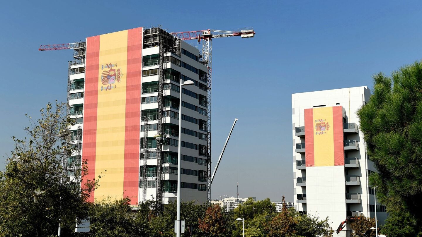 La bandera de Espa&ntilde;a m&aacute;s grande jam&aacute;s fabricada