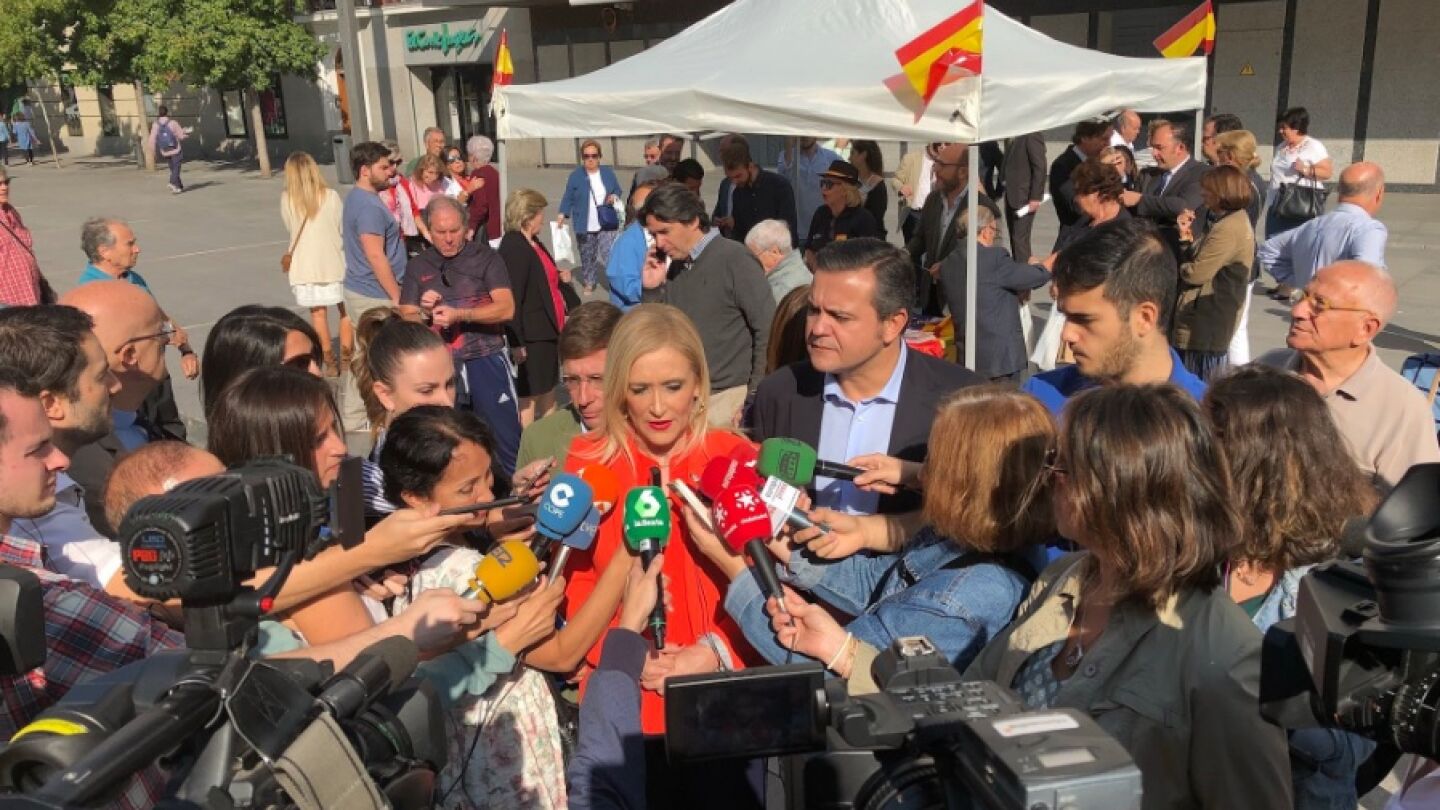 Cristina Cifuentes comparece ante los medios de comunicaci&oacute;n