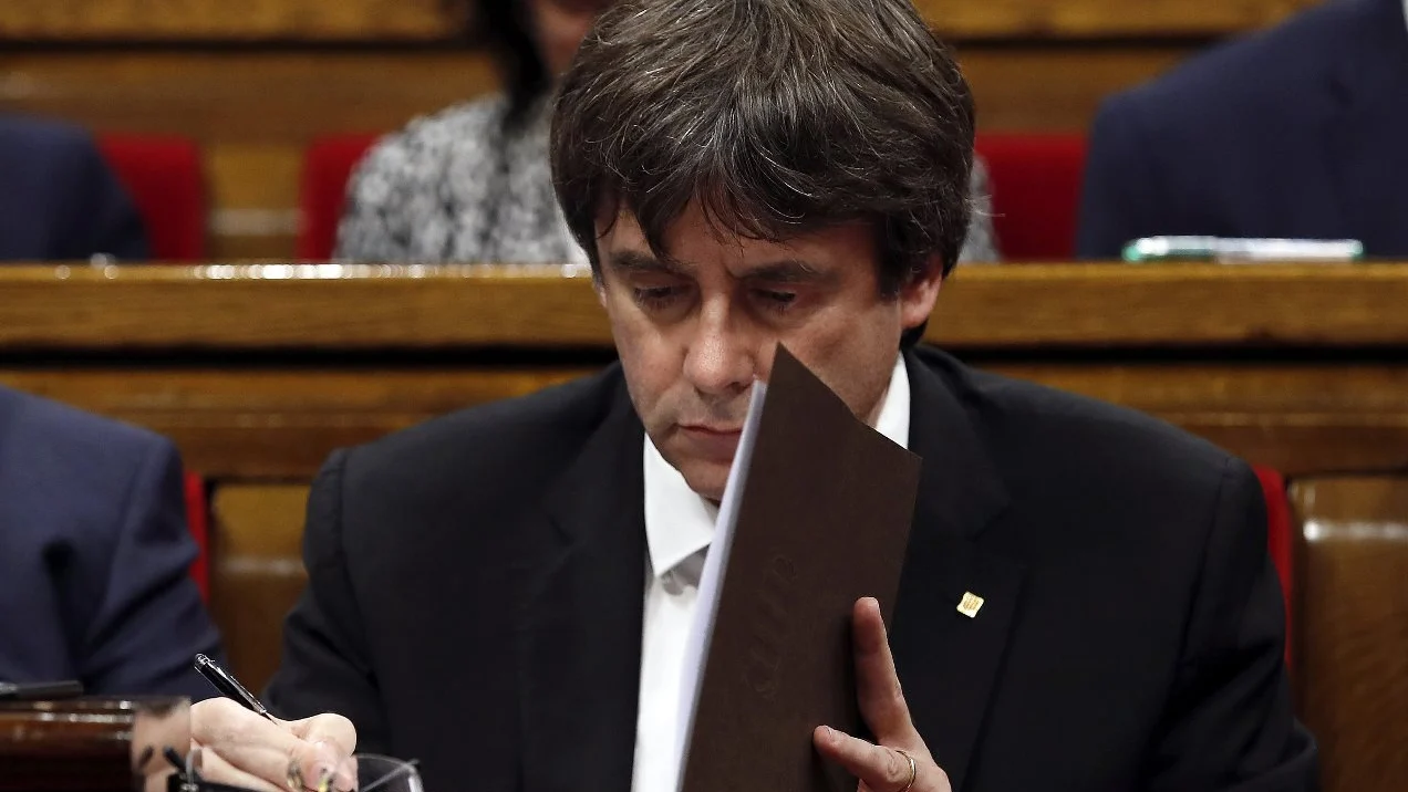 Carles Puigdemont en el Parlament