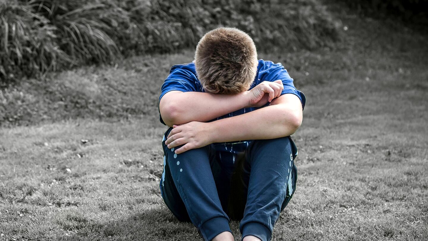 Ni&ntilde;o llorando