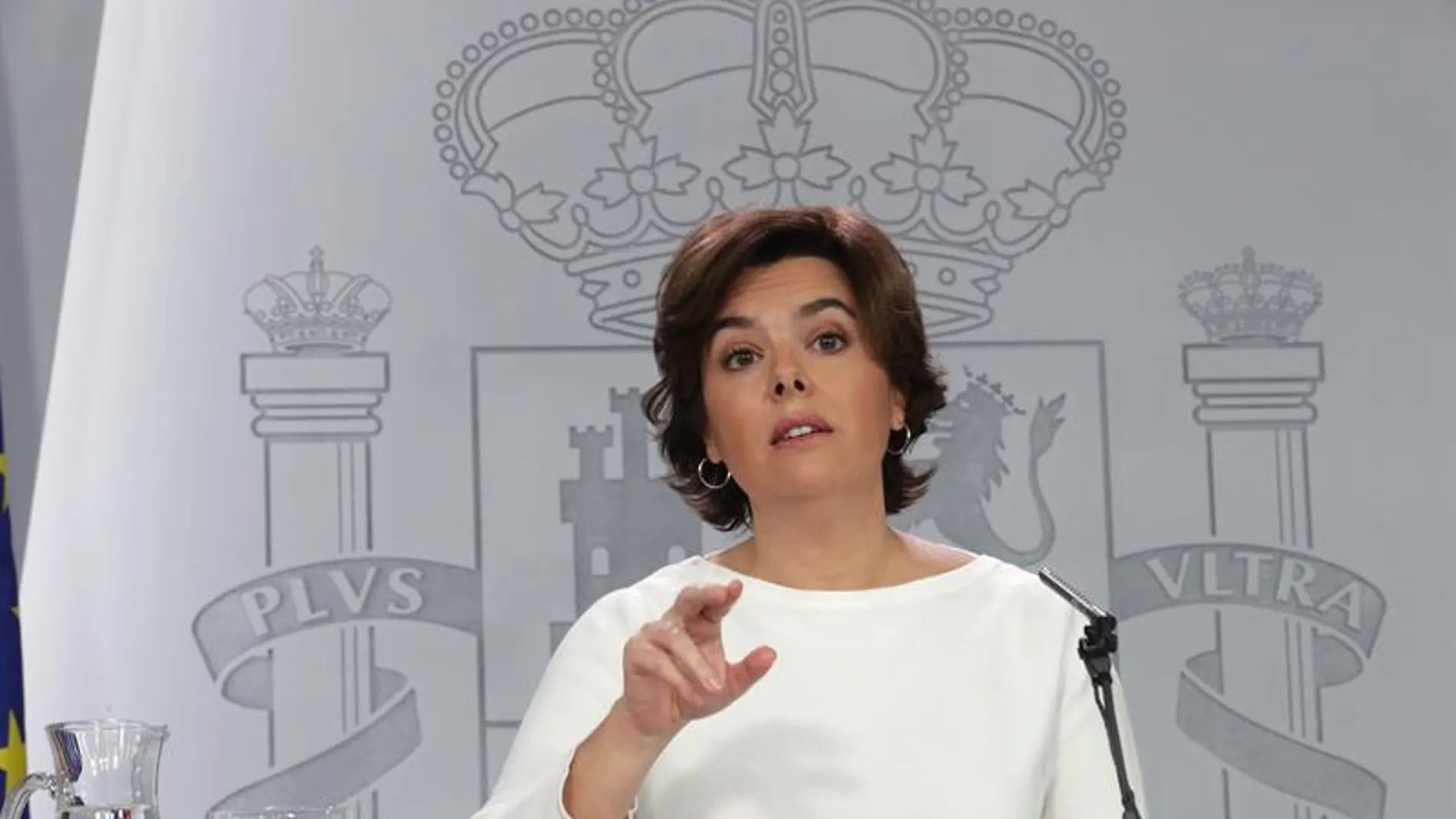 La vicepresidenta del Gobierno, Soraya Sáenz de Santamaría, durante una rueda de prensa posterior al Consejo de Ministros