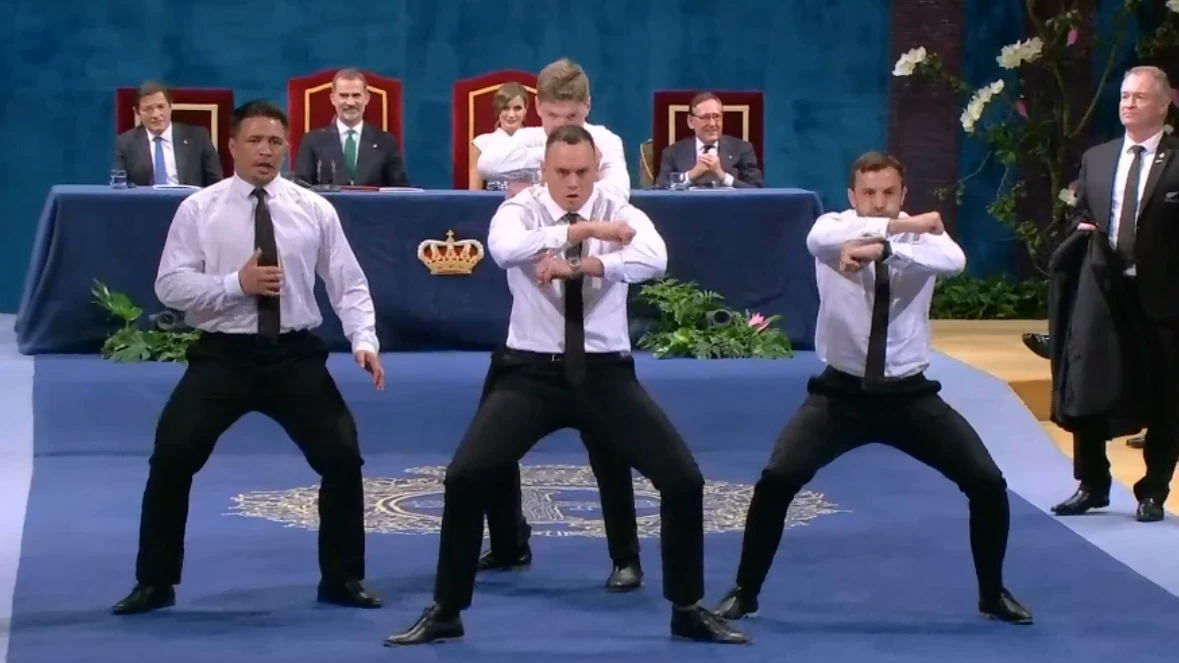 Los jugadores de los All Blacks interpretan la haka en los Princesa de Asturias Los jugadores de los All Blacks interpretan la haka en los Princesa de Asturias