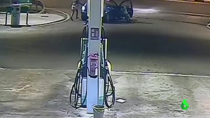 robo gasolinera