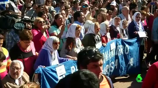 Argentina en vilo por si la autopsia dice que el cadáver corresponde a Santiago Maldonado Argentina en vilo por si la autopsia dice que el cadáver corresponde a Santiago Maldonado