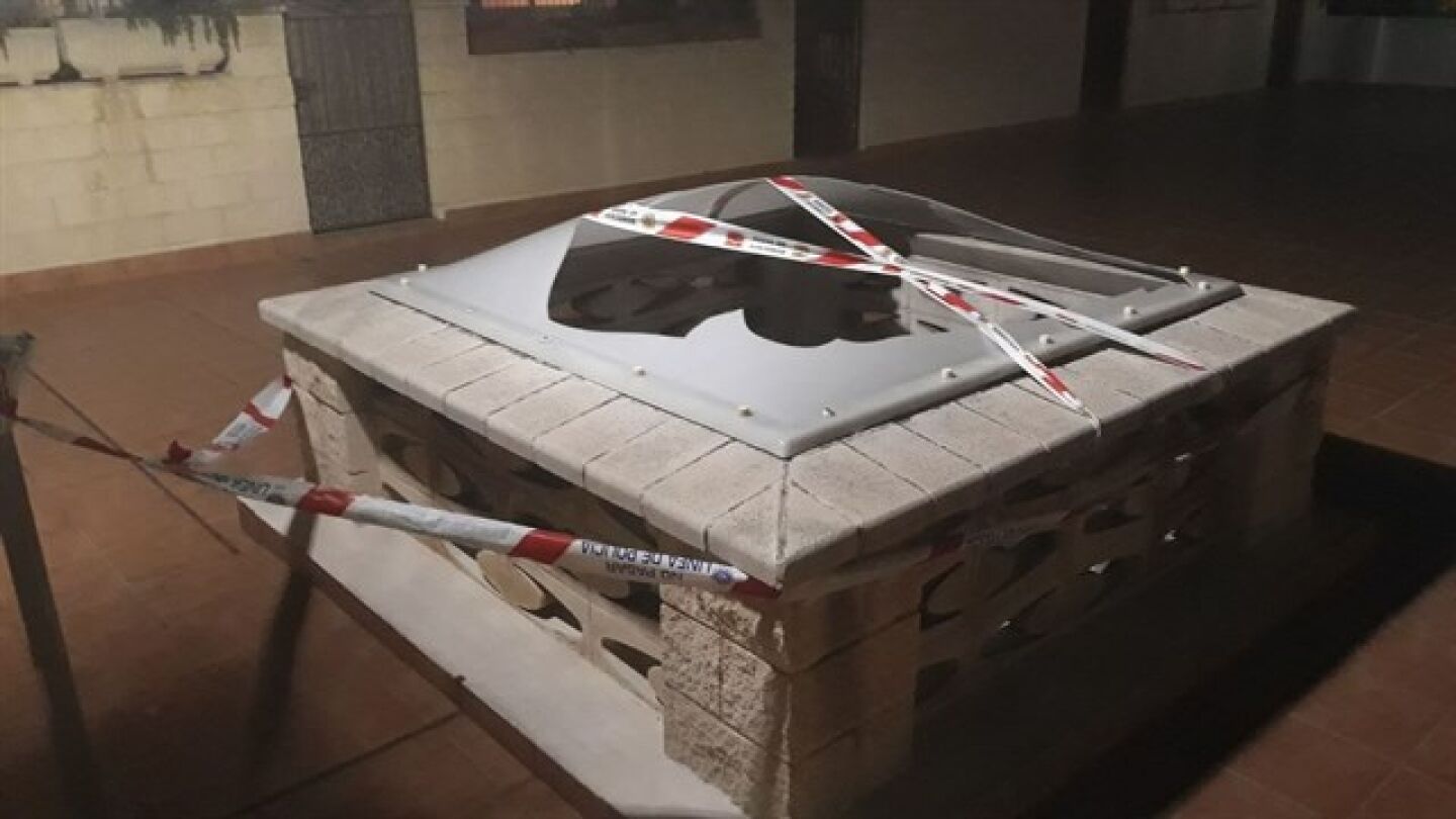 La claraboya que cedi&oacute; cuando jugaban las ni&ntilde;as
