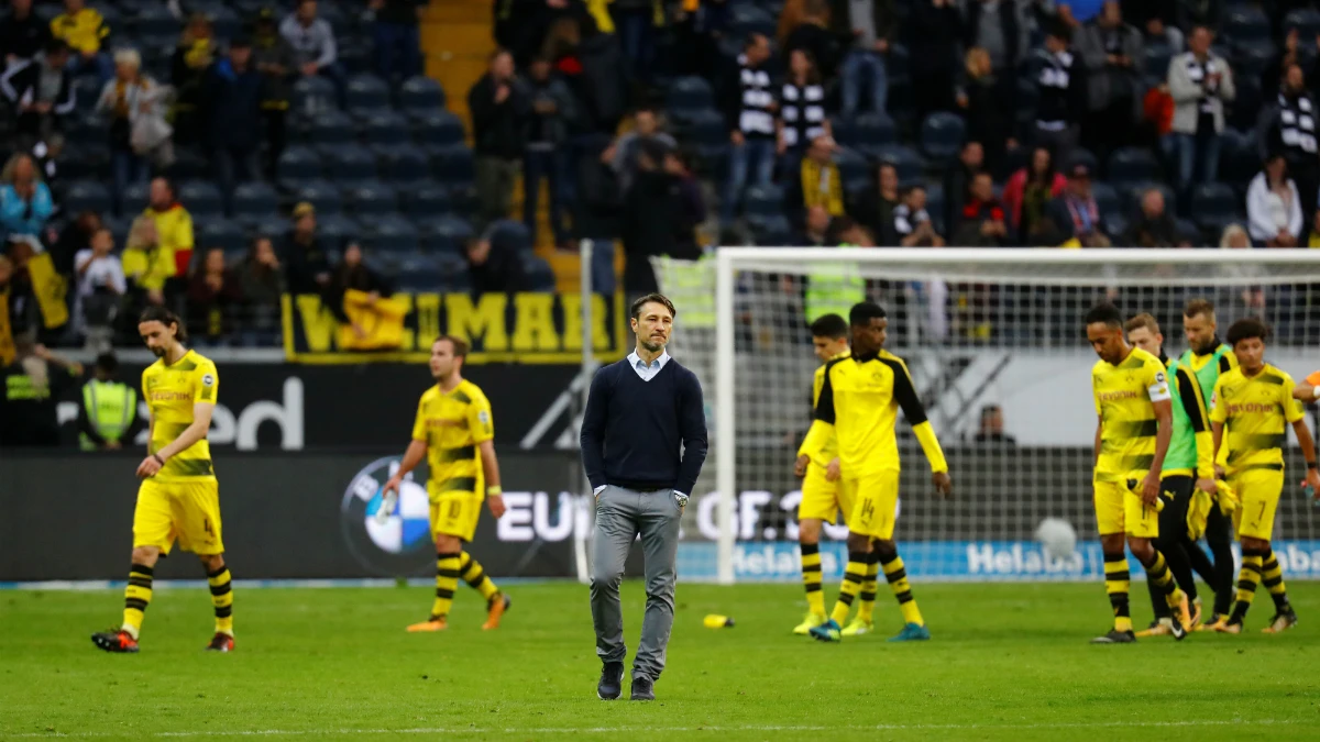 Los jugadores del Dortmund, cabizbajos