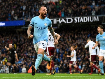 Otamendi celebra su gol ante el Burnley Otamendi celebra su gol ante el Burnley