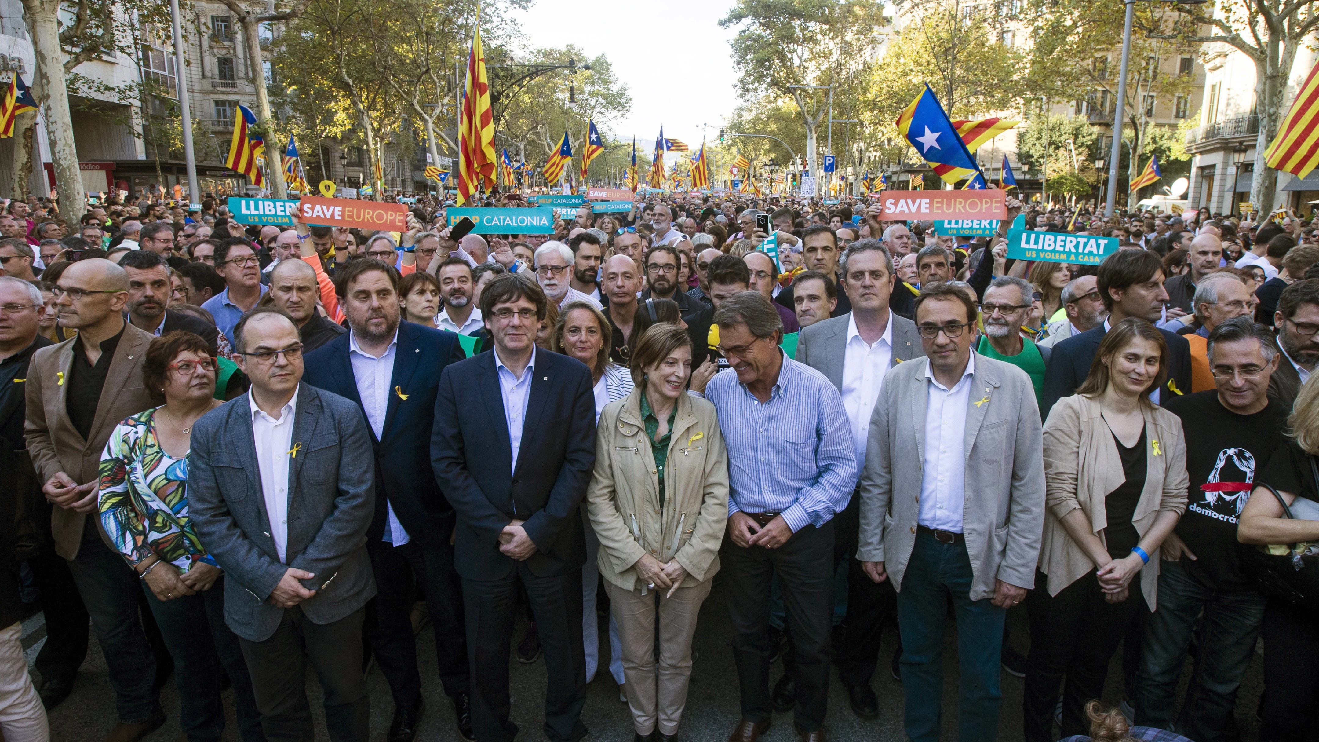 El Govern asiste a la manifestación por la liberación de los 'Jordis'