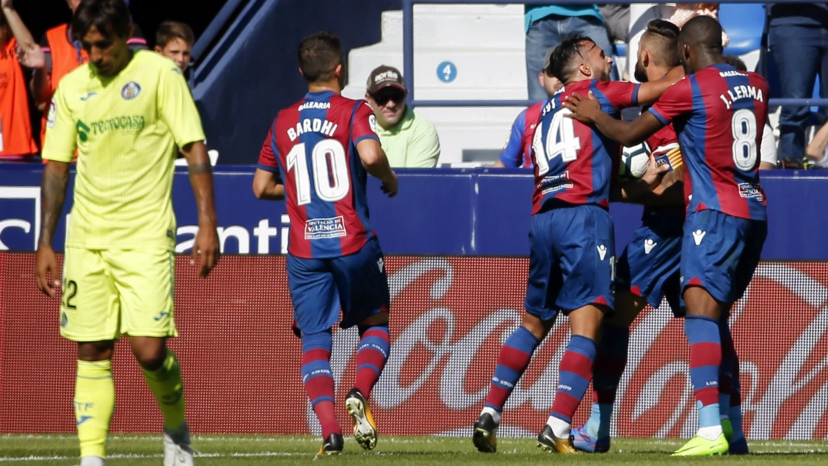 El Levante celebra un gol