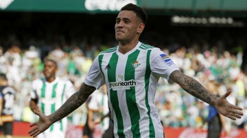 Sanabria celebra un gol