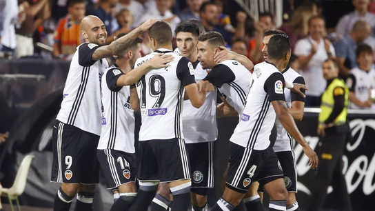 El Valencia celebra un gol El Valencia celebra un gol