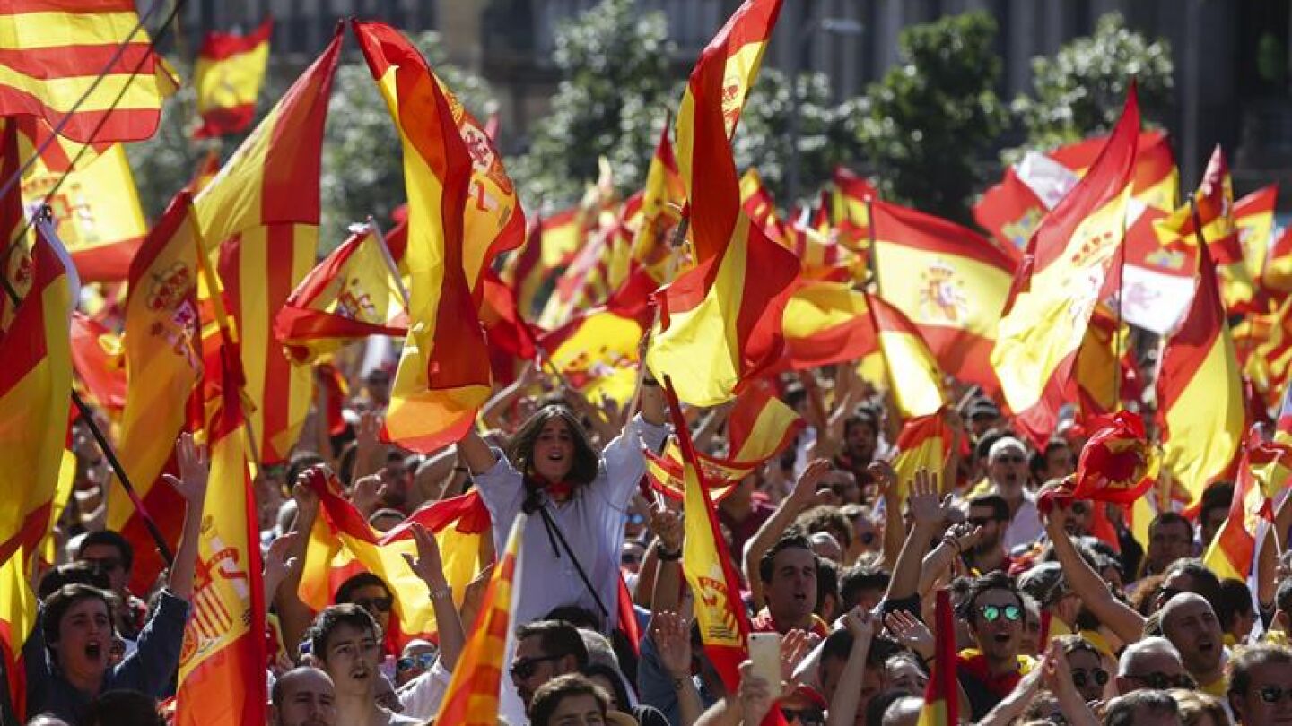 Manifestaci&oacute;n convocada por Societat Civil Catalana el pasado 8 de octubre en Barcelona