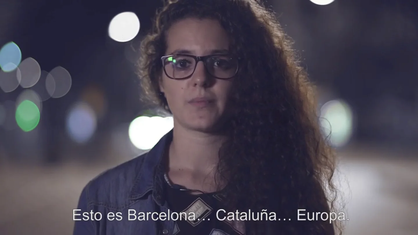 Sociedad Civil Catalana lanza una parodia del vídeo propagandístico de Òmnium: 'Help de Catalan nationalists' Sociedad Civil Catalana lanza una parodia del vídeo propagandístico de Òmnium: 'Help de Catalan nationalists'