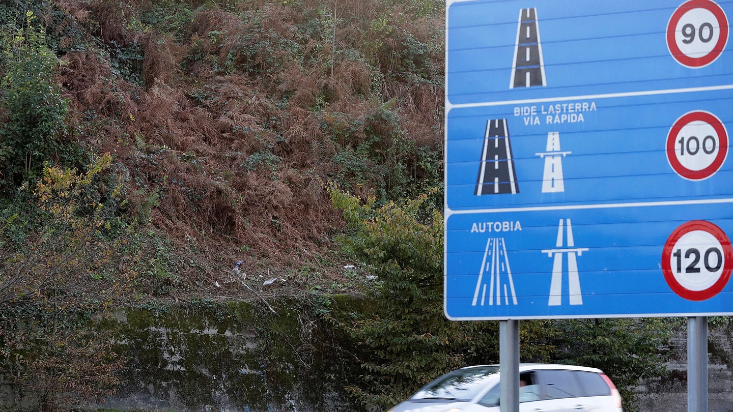 Hallada en coma una mujer maniatada y amordazada en Irun Hallada en coma una mujer maniatada y amordazada en Irun