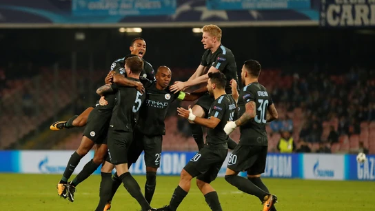 Los jugadores del Manchester City celebran el gol de la victoria ante el Nápoles Los jugadores del Manchester City celebran el gol de la victoria ante el Nápoles