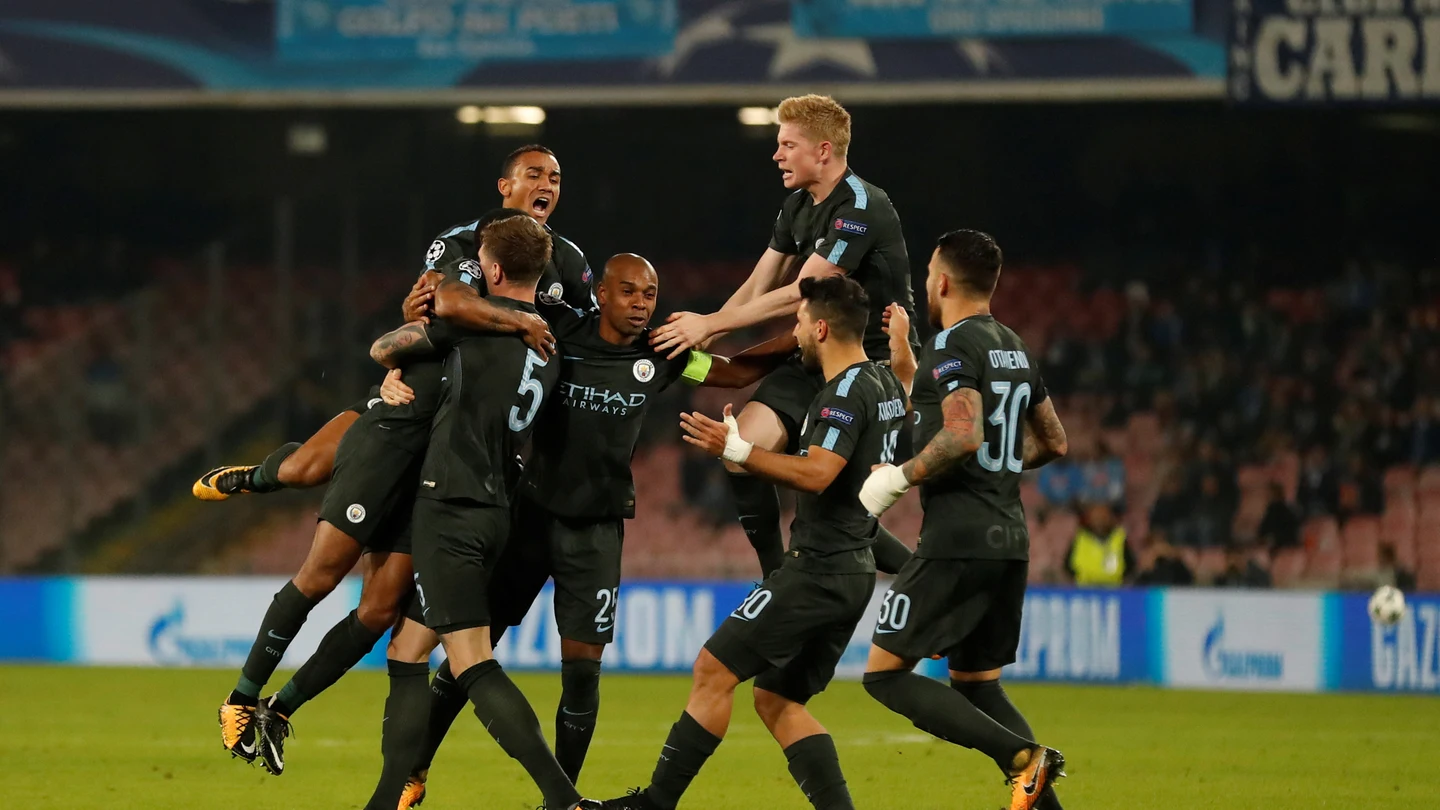 Los jugadores del Manchester City celebran el gol de la victoria ante el Nápoles Los jugadores del Manchester City celebran el gol de la victoria ante el Nápoles