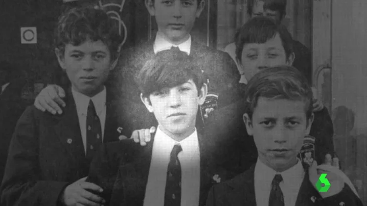 Carlos, el atracador de Cangas de Onís cuando era niño