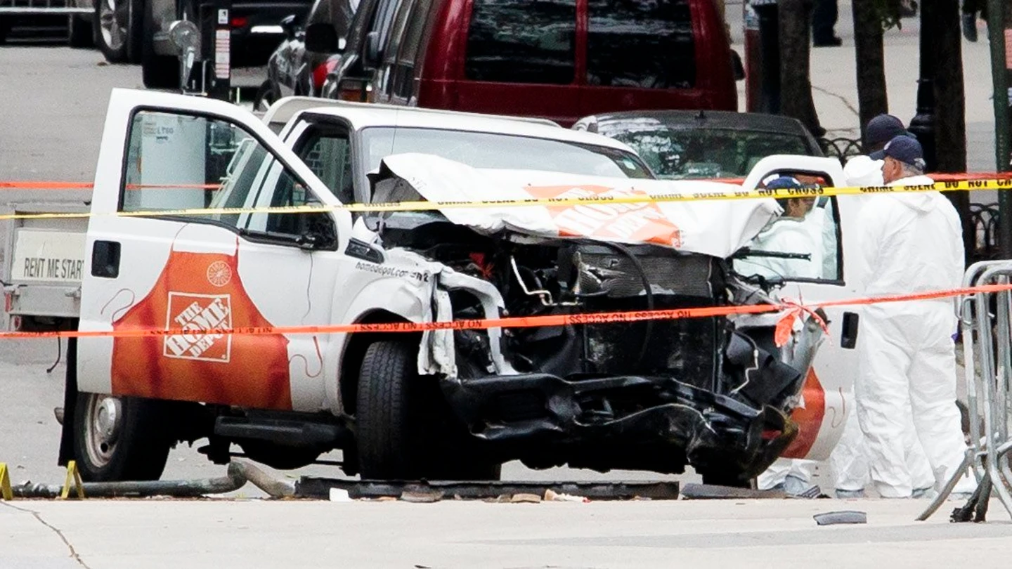 Coche destrozado del autor del atentado de Nueva York Coche destrozado del autor del atentado de Nueva York