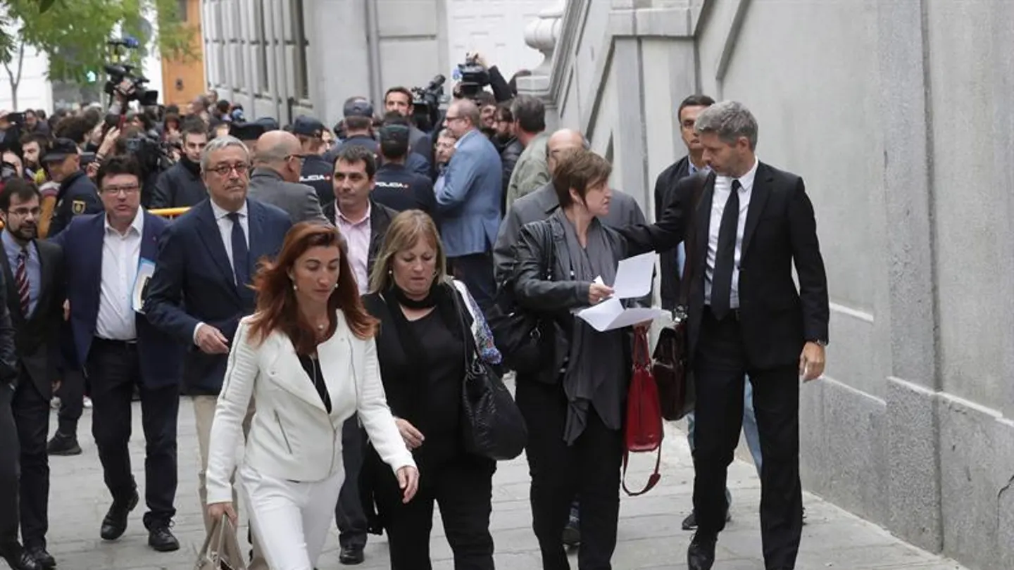 Llegada al Supremo de miembros de la Mesa del Parlament Llegada al Supremo de miembros de la Mesa del Parlament