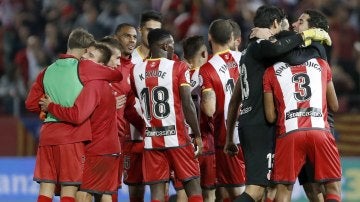 Los jugadores del Girona celebran una victoria