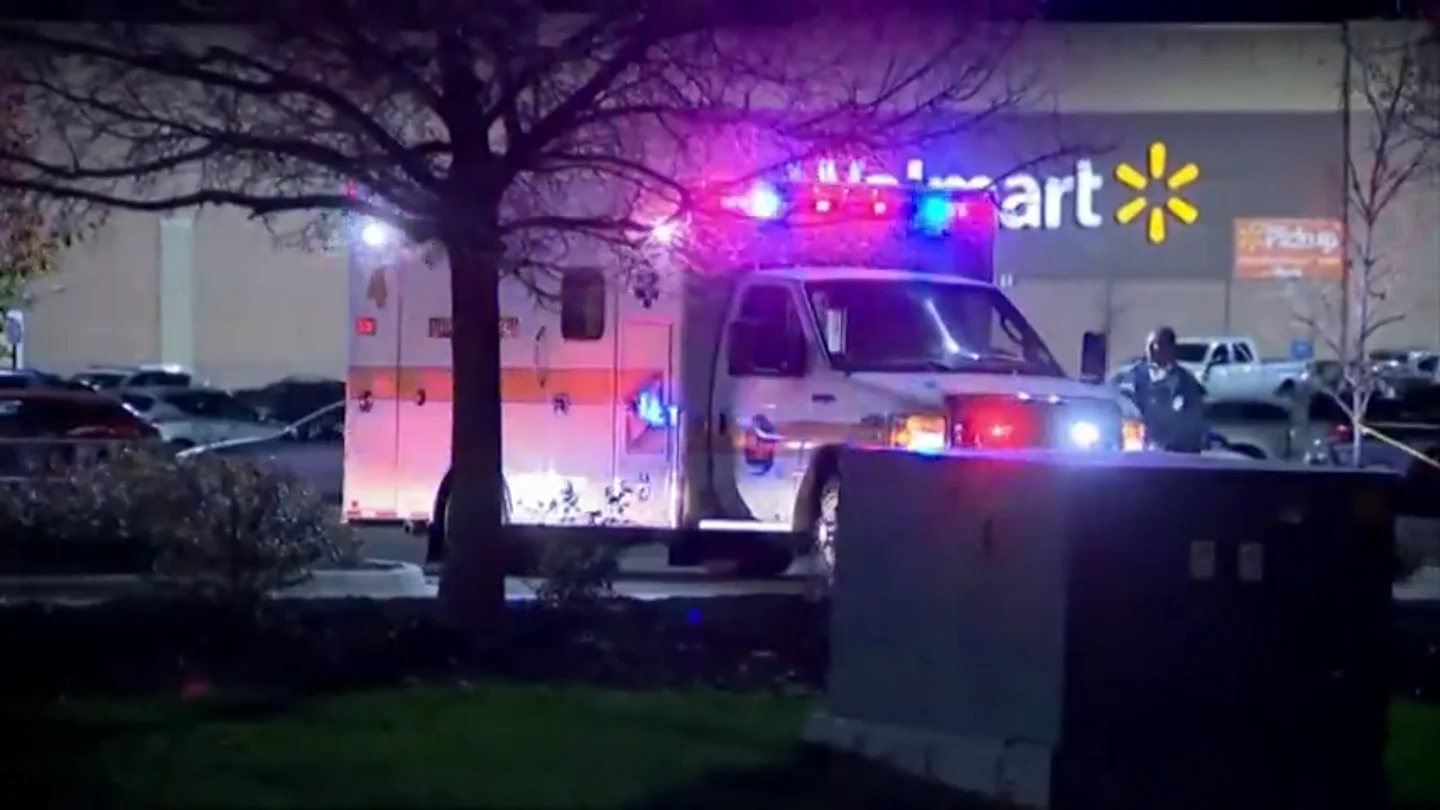 Tres muertos en un tiroteo ocurrido en el interior de una tienda a las afueras de Denver Tres muertos en un tiroteo ocurrido en el interior de una tienda a las afueras de Denver
