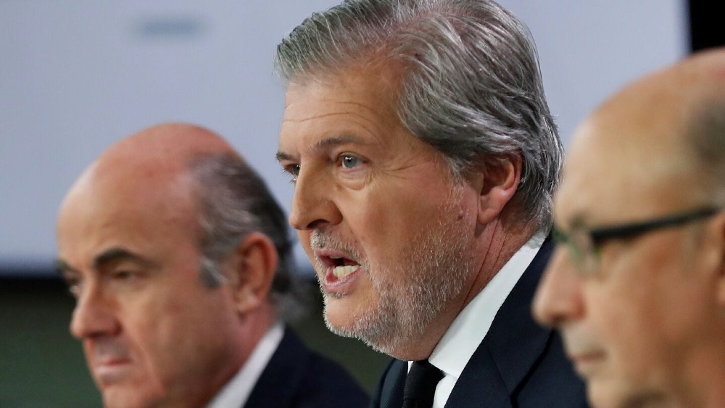 &Iacute;&ntilde;igo M&eacute;ndez de Vigo junto a Luis de Guindos y Crist&oacute;bal Montoro