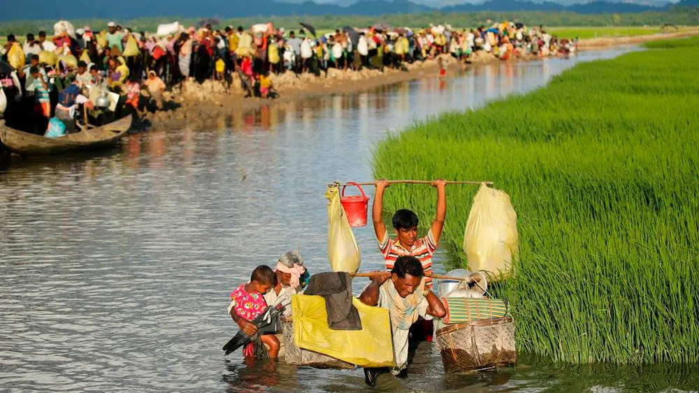 Refugiados rohinyás en la frontera entre Birmania y Bangladesh