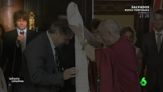 Puigdemont, el nuevo Dalái lama que vive en su propia república sintiéndose perseguido por la justicia española Puigdemont, el nuevo Dalái lama que vive en su propia república sintiéndose perseguido por la justicia española