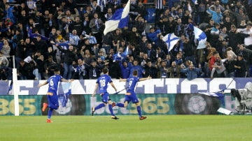 El Alavés celebra un gol