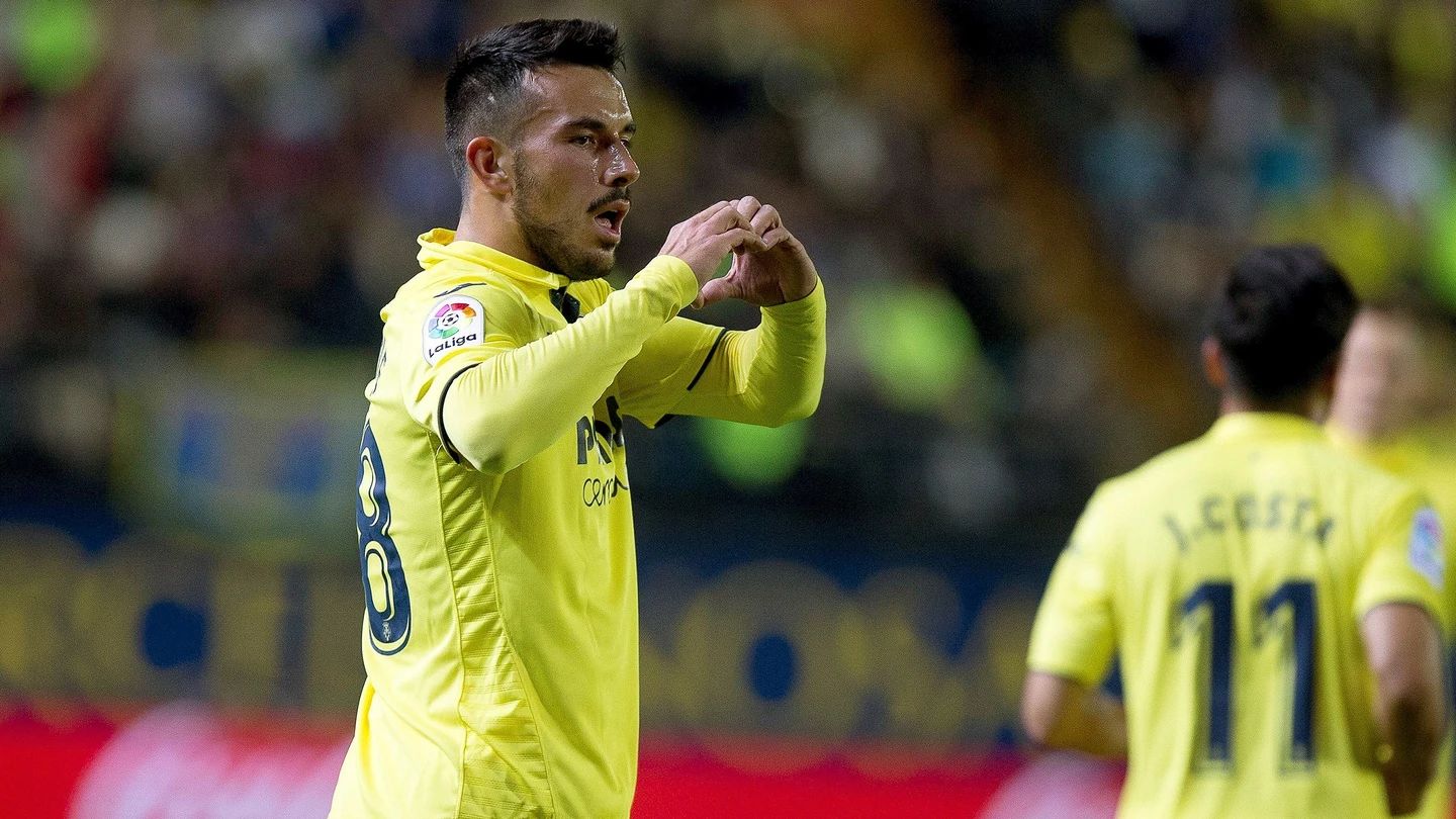 Sansone celebra uno de sus goles ante el Málaga Sansone celebra uno de sus goles ante el Málaga