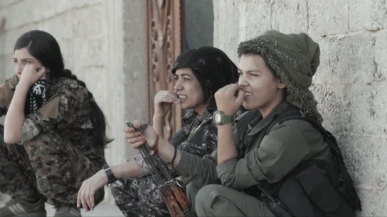 Combatientes contra Dáesh en Raqqa Combatientes contra Dáesh en Raqqa