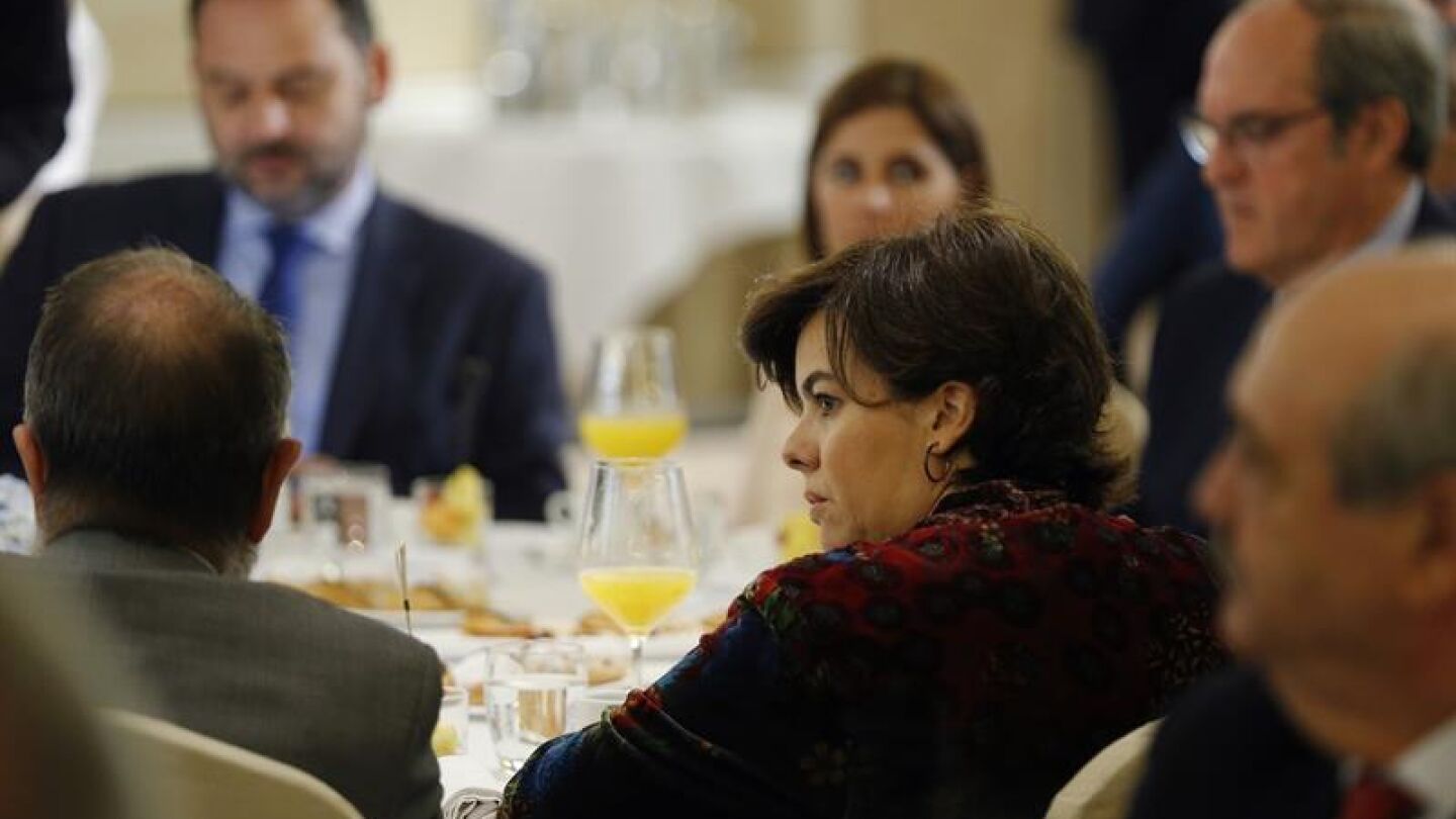 La vicepresidenta del Gobierno, Soraya S&aacute;enz de Santamar&iacute;a