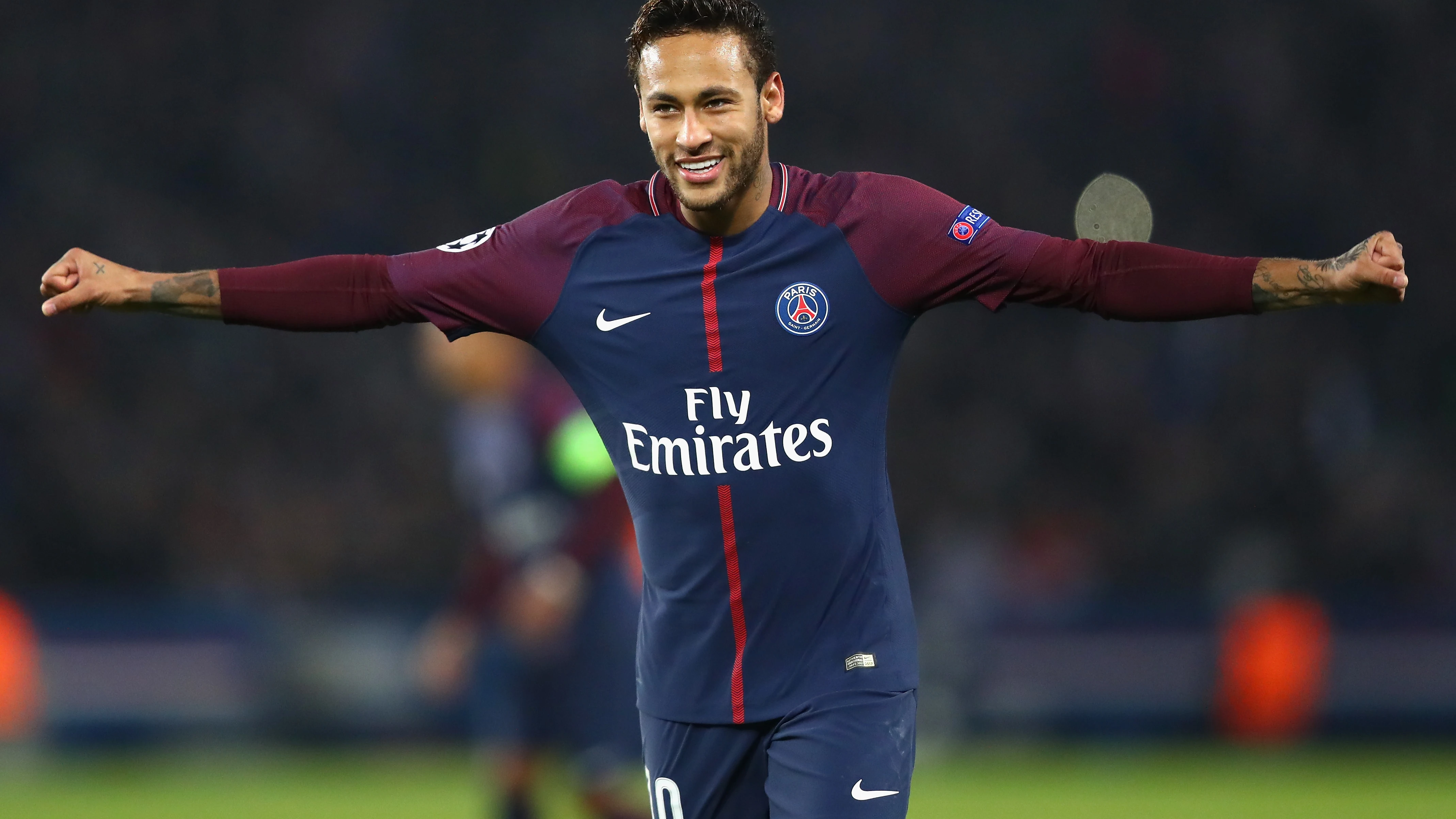 Neymar celebra un gol con el PSG