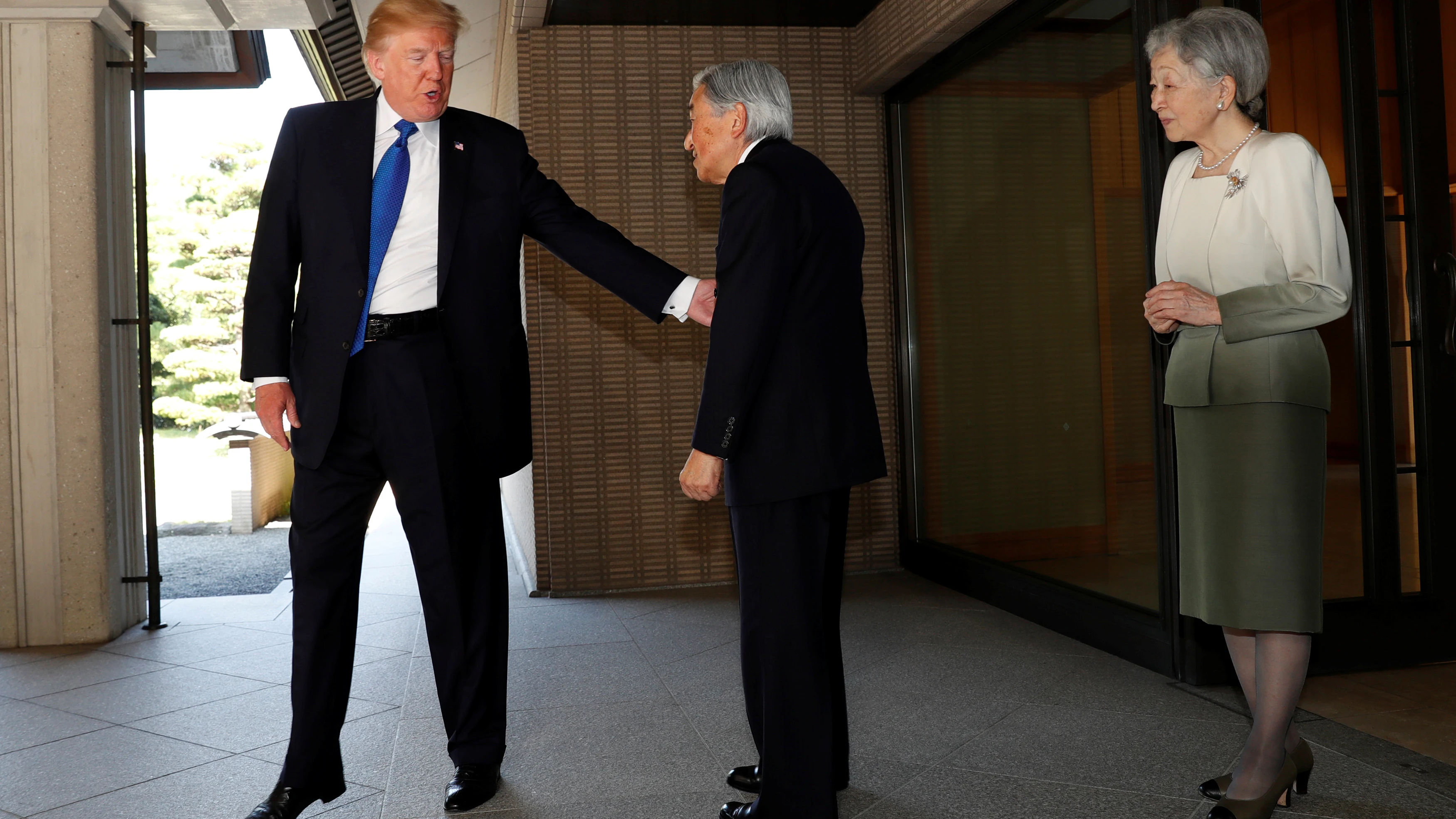 Donald Trump y el Emperador Akihito