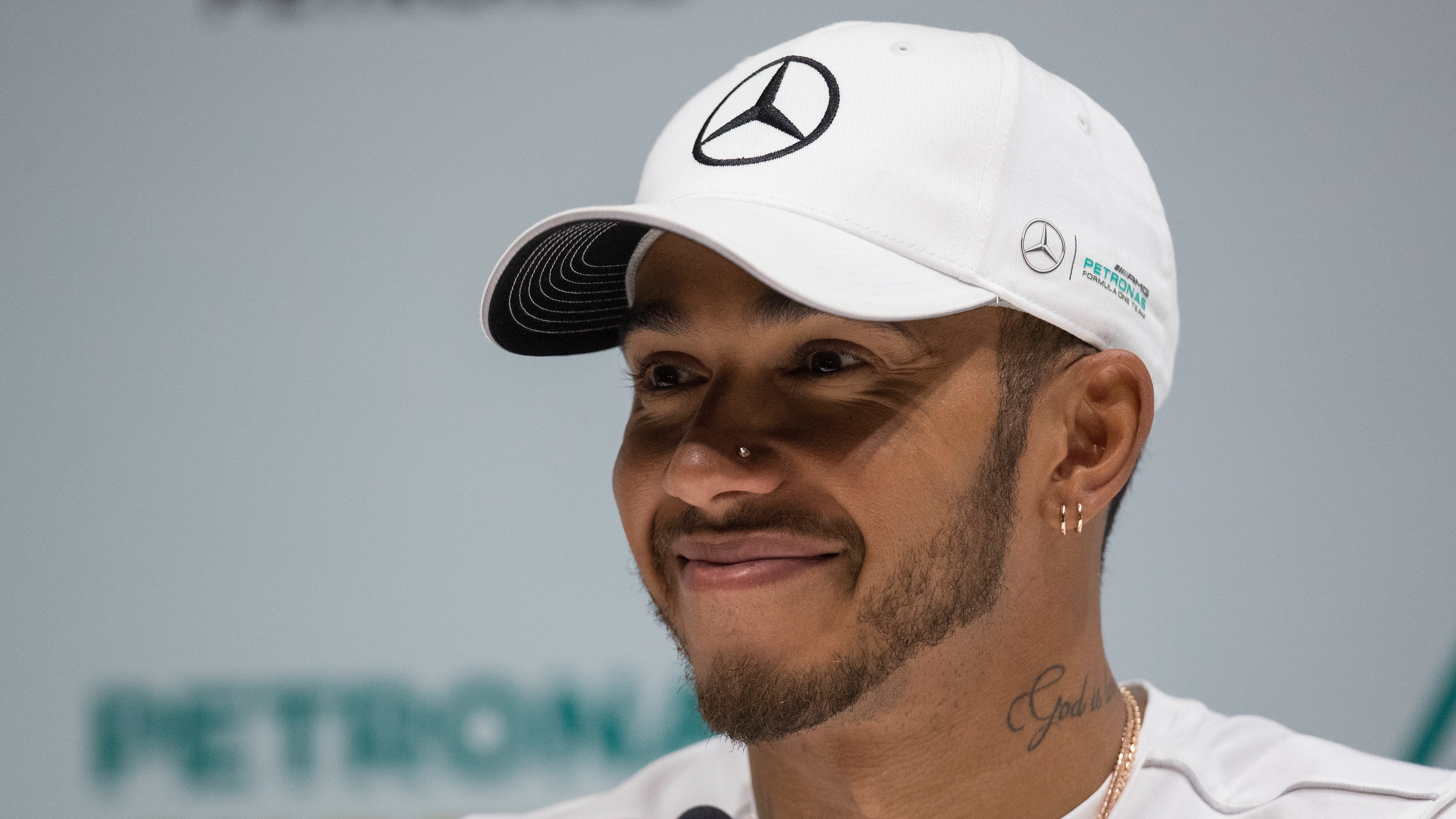 Lewis Hamilton, en una rueda de prensa en Sao Paulo Lewis Hamilton, en una rueda de prensa en Sao Paulo