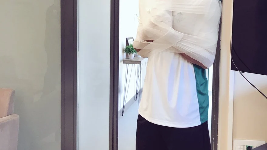 Setien 'trolea' a Joaquín con una foto con vendas en su cuerpo Setien 'trolea' a Joaquín con una foto con vendas en su cuerpo