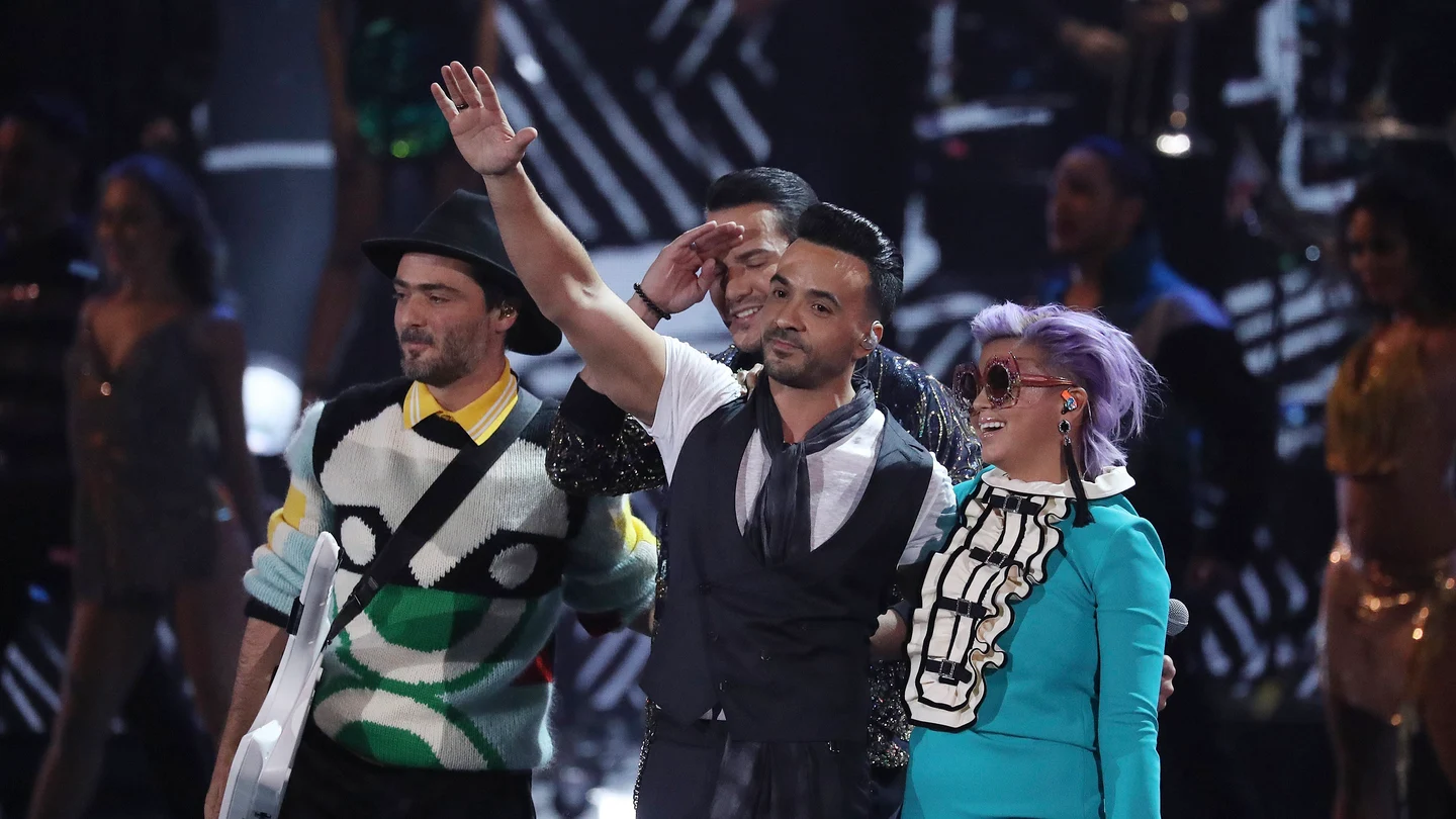 El cantante puertorriqueño Luis Fonsi El cantante puertorriqueño Luis Fonsi