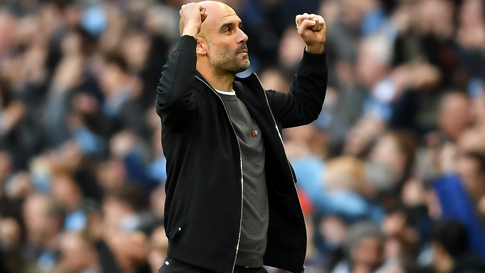 Pep Guardiola celebra un gol del Manchester City